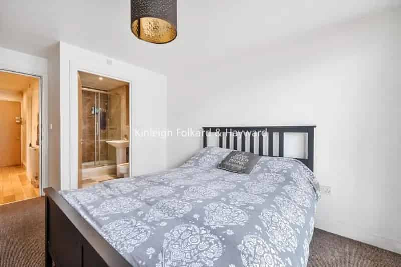 Flat For Rent , London, England