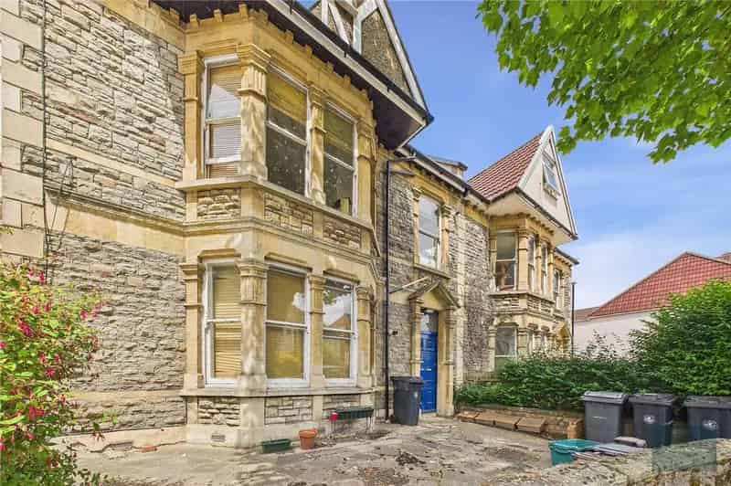 1 Bedroom Apartment to Rent - Private Garden - Available End June