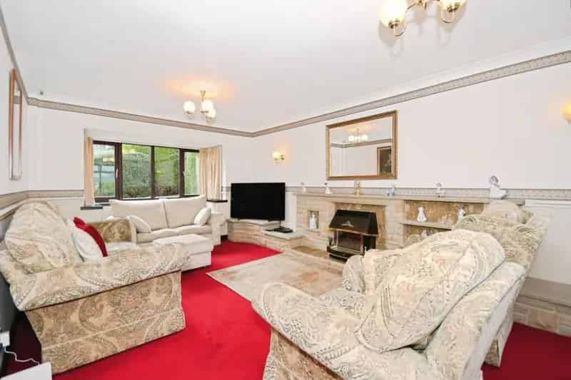 4 Bedroom Detached House For Sale Newbold
