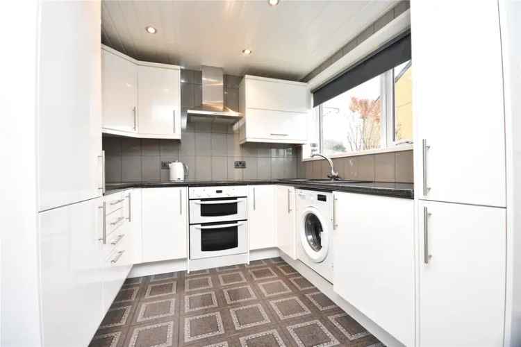 House For Sale in Leeds, England