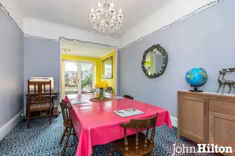 5 Bedroom Terraced House for Sale