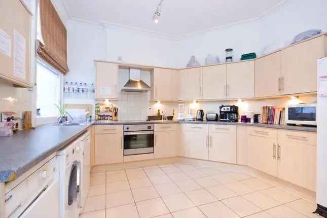 Flat for sale in Oakwood Court, Abbotsbury Road, Kensington W14