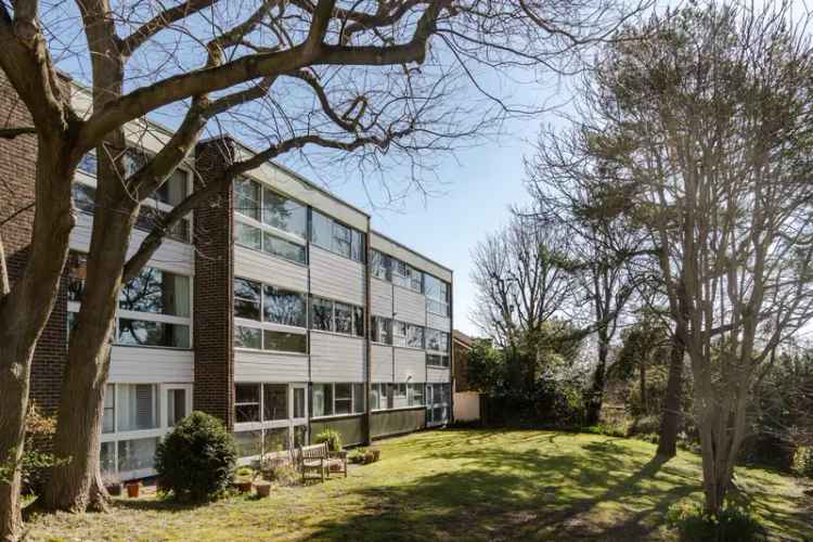 Spangate London SE3 Two-Bedroom Apartment For Sale