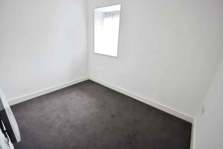 2 Bedroom Flat To Rent Available June 14 2025