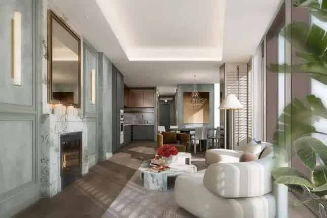 Flat for Sale in London SW8