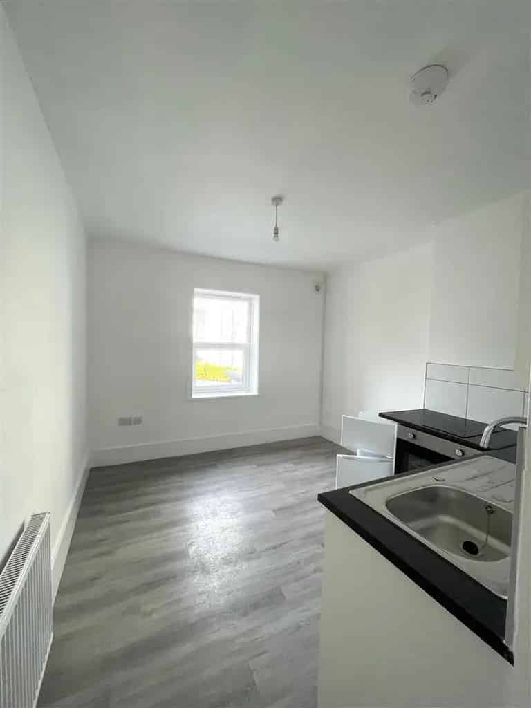Studio to Rent
