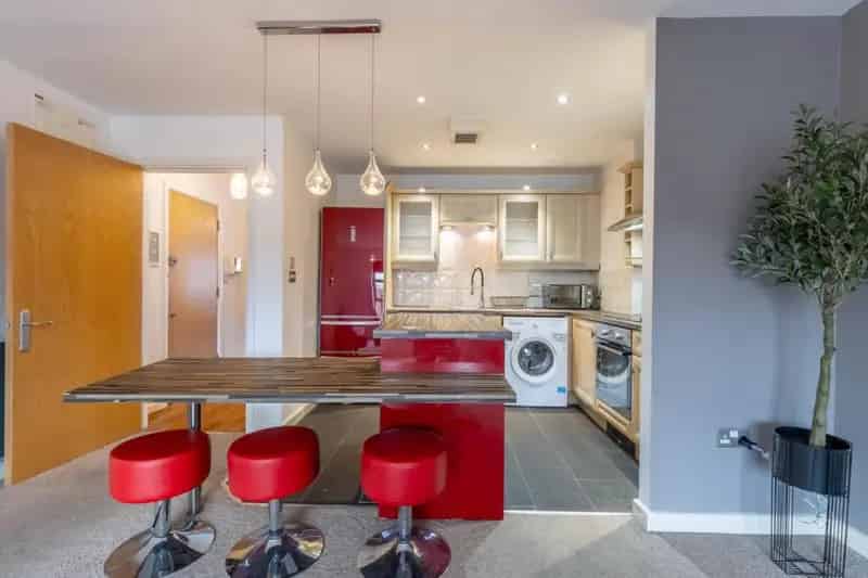 2 bedroom apartment for sale