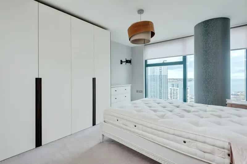 2 Bedroom Flat for Sale Liverpool City Centre Panoramic Views