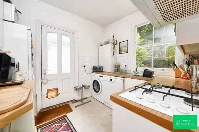 Semi Detached House for Sale Muswell Hill Road London N10