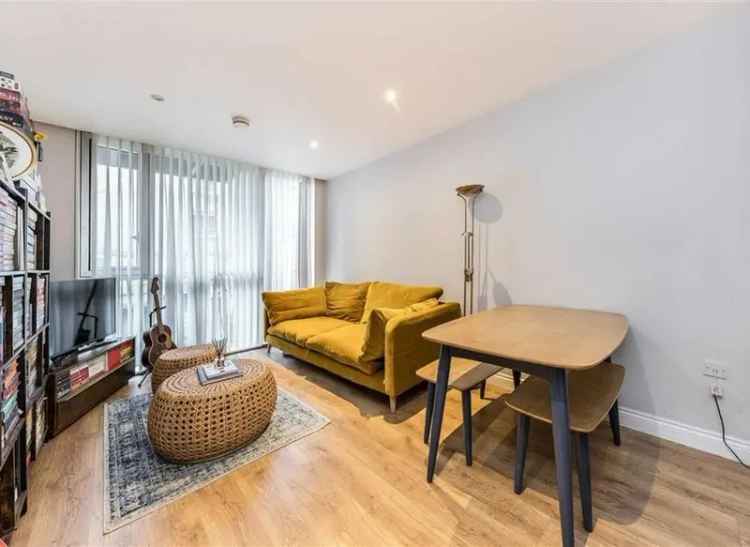 Modern One Bedroom Apartment Near Aldgate