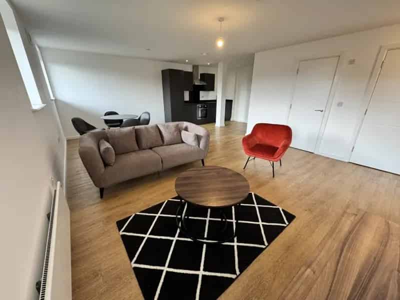 2 Bedroom Flat To Rent Available 06062025