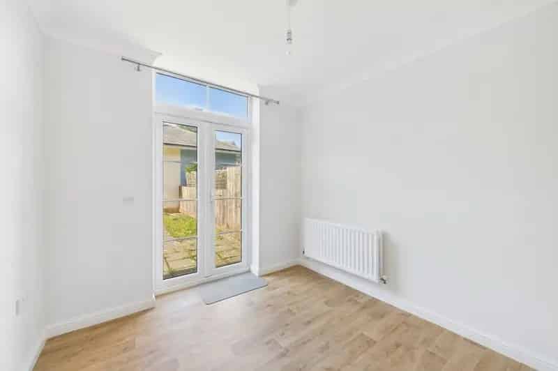 3 Bedroom Mid Terrace House To Rent Portishead