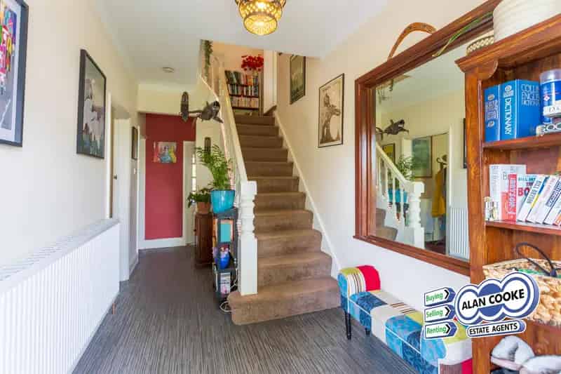 4 Bedroom Semi-Detached House to Rent Near Street Lane