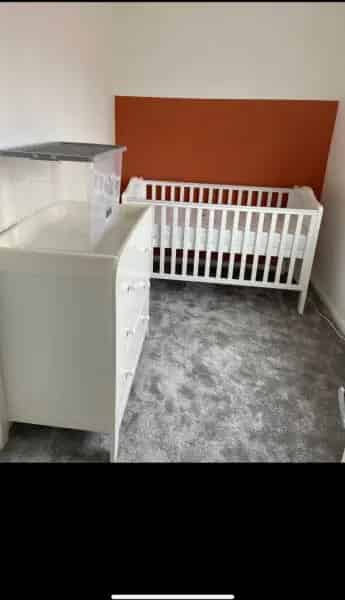 3 Bed House New Kitchen Quiet Cul De Sac Location