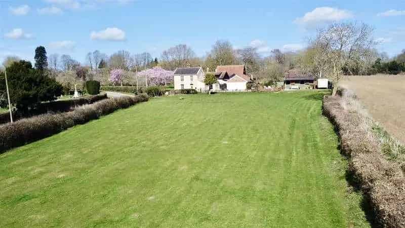 3 Bed Grade II Listed Cottage 0.75 Acres South Norfolk
