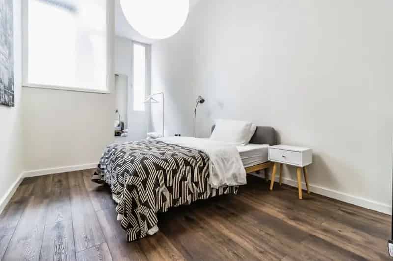 2 Bedroom Flat for Sale Manchester M1 Newly Renovated Apartment