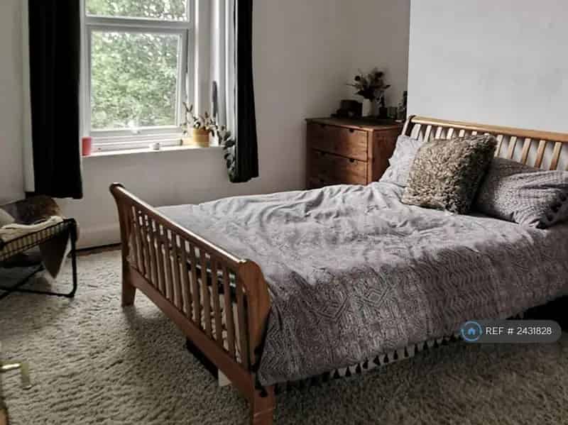 1 Bedroom Flat Near Eastville Park 3 Month Let