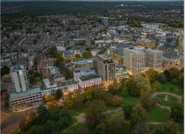 6427 Sq Ft Refurbished Office Suite in Cumberland House