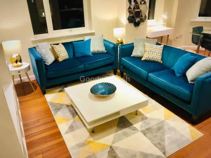 2 Bedroom Apartment Near Piccadilly Station - Furnished