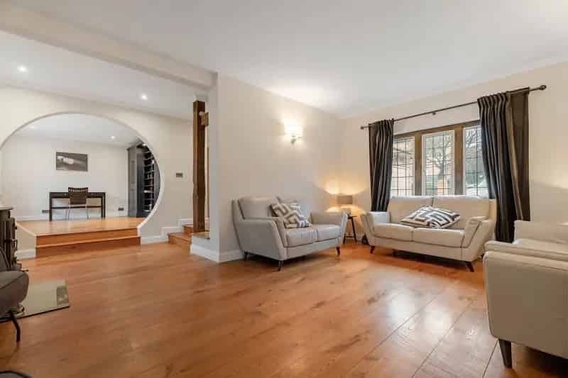 Detached 4 Bedroom Home Little Rissington Gloucestershire