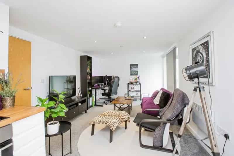1 Bedroom Flat for Sale Halifax HX2 Modern Stylish Living