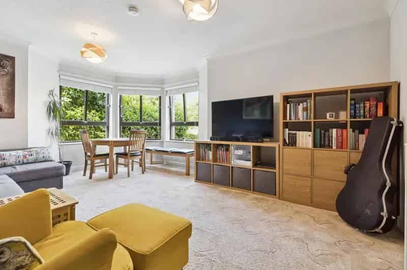 2 Bedroom Apartment for Sale in Southside Glasgow
