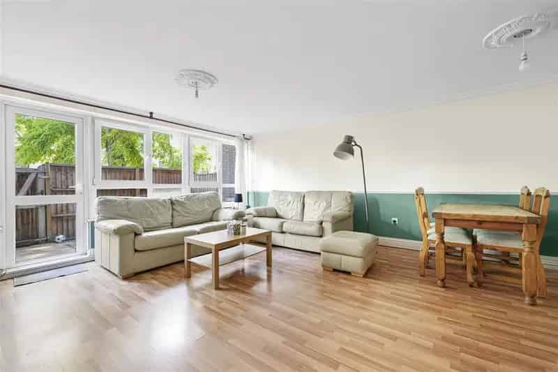 3 Bedroom Maisonette House to Rent Near Victoria Park