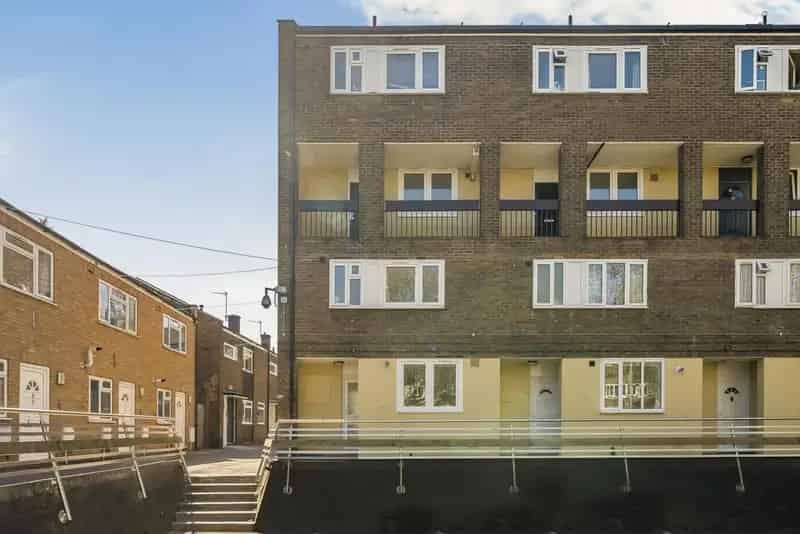 3 Bedroom Maisonette Near Clapham Junction