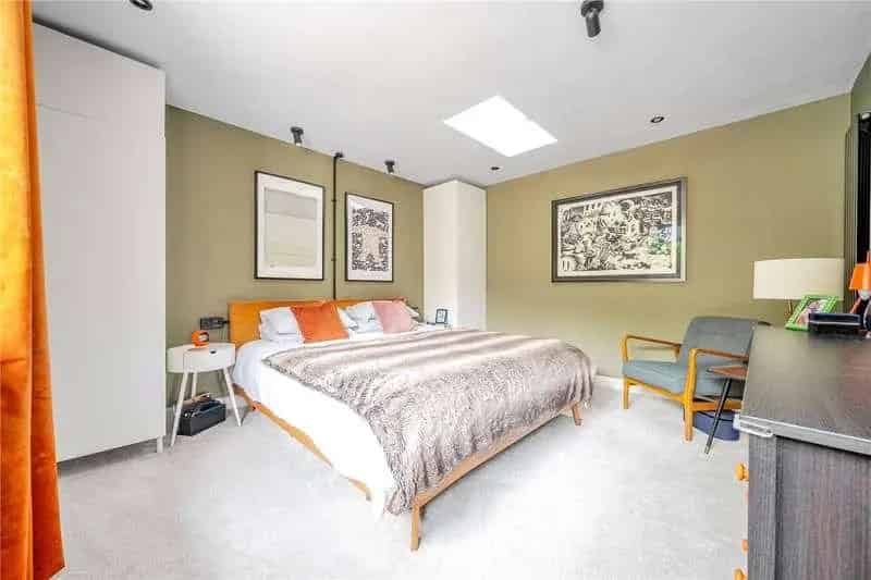 4 Bed House for Sale Near Arford Common