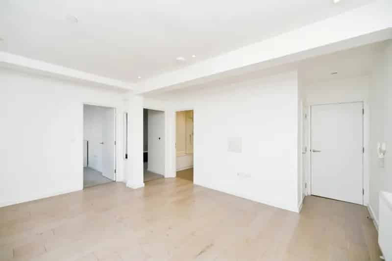 Two-Bedroom Apartment near Brighton Station