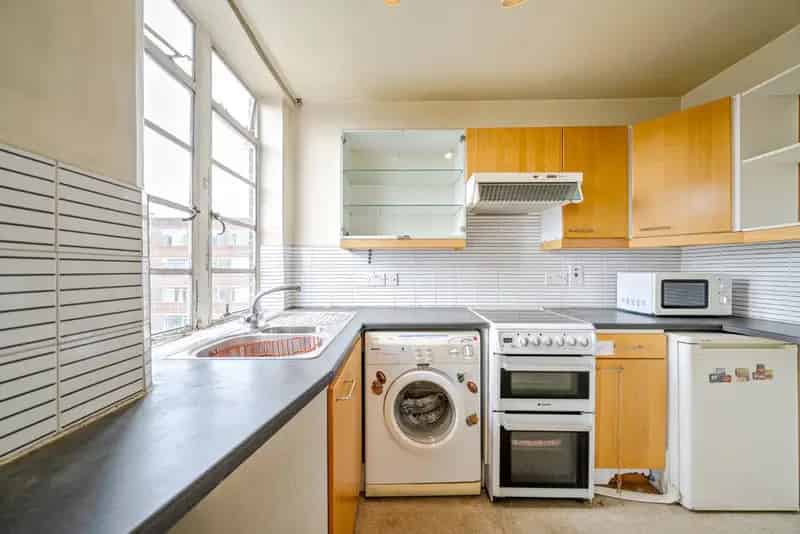 Du Cane Court 1-Bed Flat Renovation Project Investment Opportunity