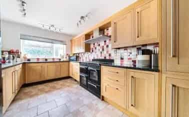 3 Bed Semi-Detached House with Paddock Near Exeter