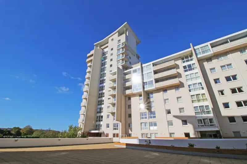 1 Bedroom Apartment Cardiff Bay Century Wharf