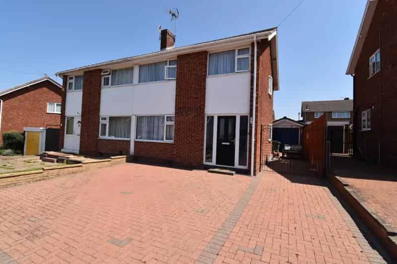 3 Bedroom Extended Semi-Detached House For Sale