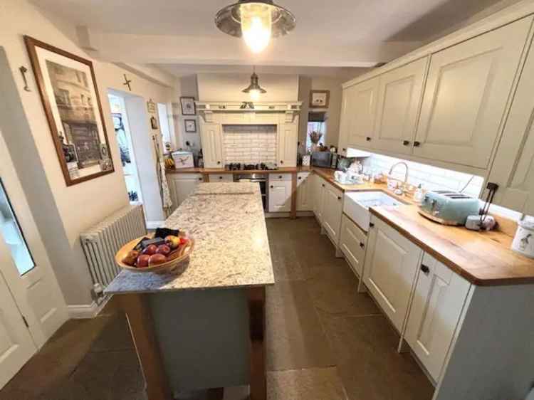 3 Bedroom Semi-Detached House for Sale in Pheasey