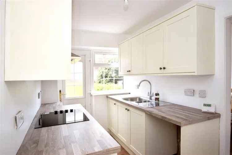 3 Bed Mid Terrace House Walton - Newly Fitted Kitchen and Boiler