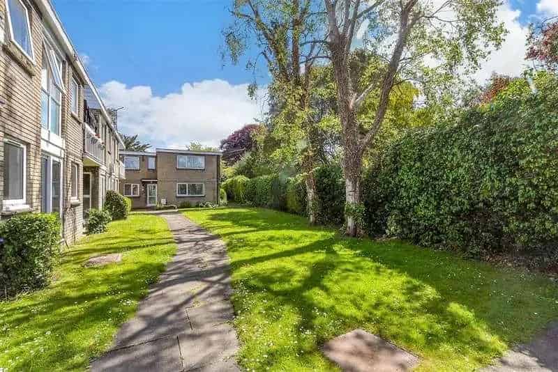 2 Bed Flat for Sale near Canterbury Cricket Ground