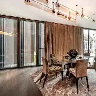 1 room flat of 901 m² in London