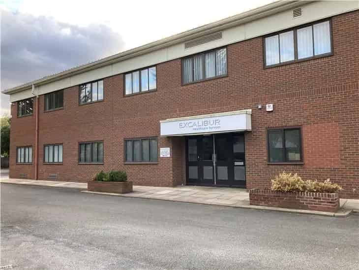 Second-hand Fitted Laboratory and Office Space for Budget