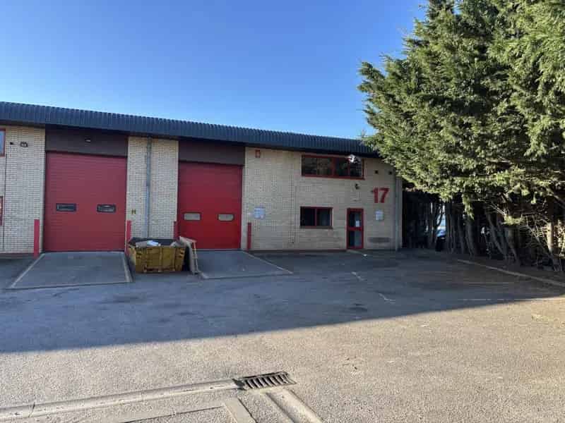 Refurbished Trade Counter Unit Bury St Edmunds 2922 sq ft