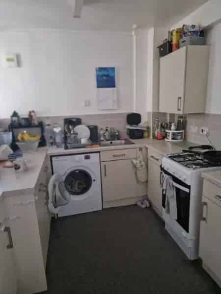 City Center Flat Near Transport and Amenities