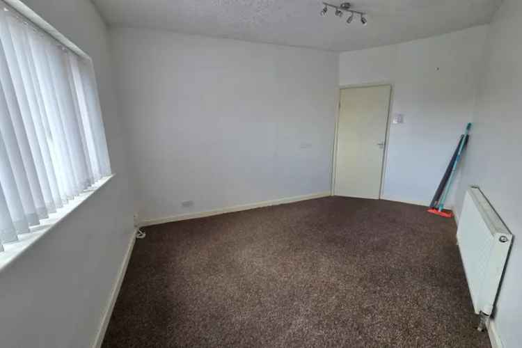 Spacious Two Bedroom Flat with Private Entrance
