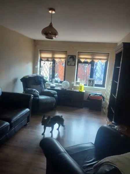 Flat For Rent in Leeds, England