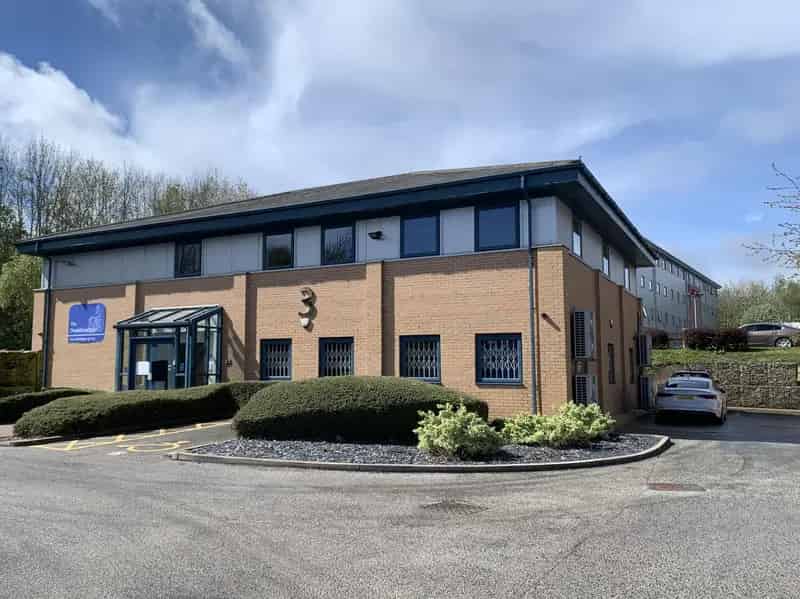 Modern Detached Office Building for Lease