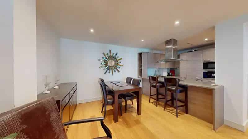 2 Bedroom Flat to Rent in Fulham Imperial Wharf
