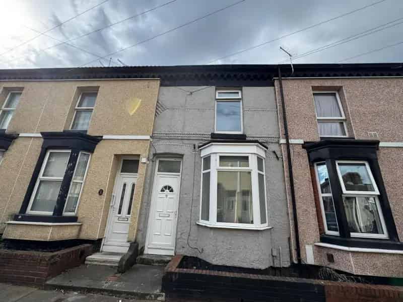 2 bedroom House
 For Sale
