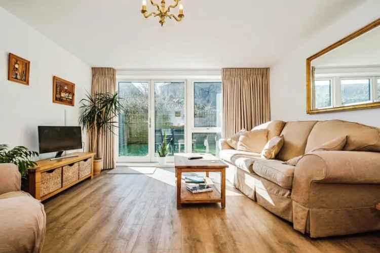 Luxury 3-Bedroom Townhouse in Central Shoreham