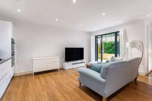 2 Double Bedroom Apartment for Sale in Putney SW15