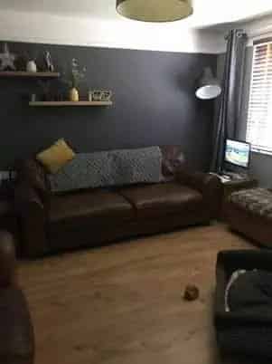 Lovely Large One Bed Bungalow with Gardens