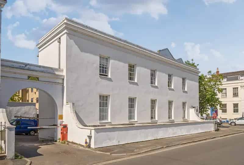 1 bedroom apartment for sale